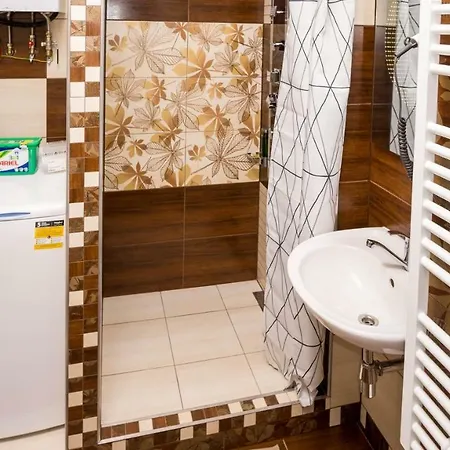 Apartment Four Year Seasons - Walkable To Centre, Metro And Riverside Prague Exterior photo